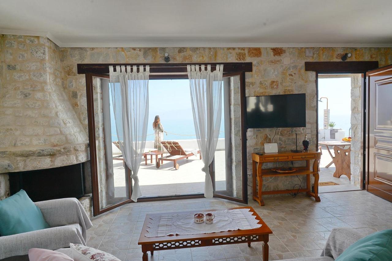 Antorina Beachfront Villas With Private Pools Kamari  Luaran gambar