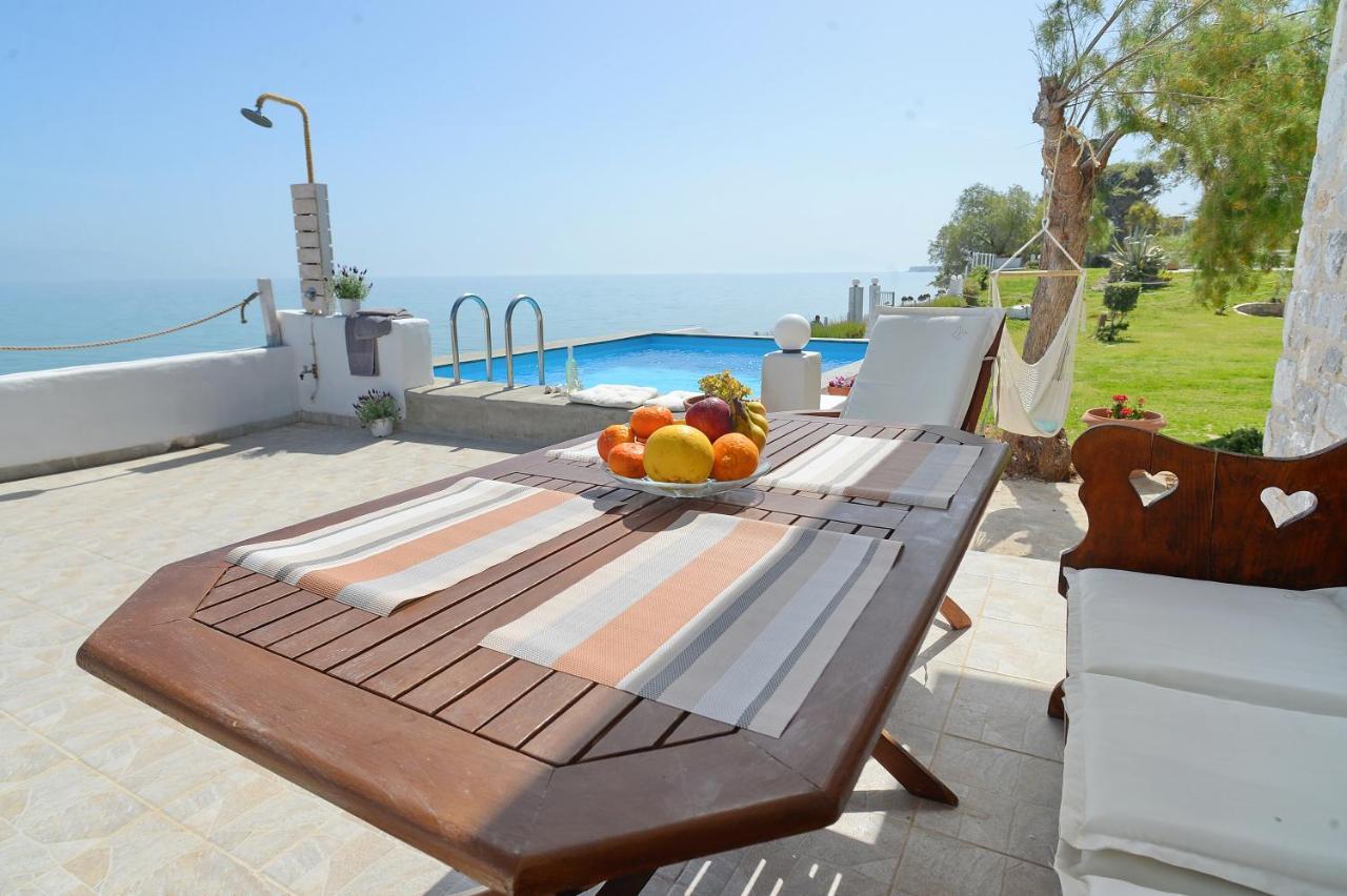 Antorina Beachfront Villas With Private Pools Kamari  Luaran gambar