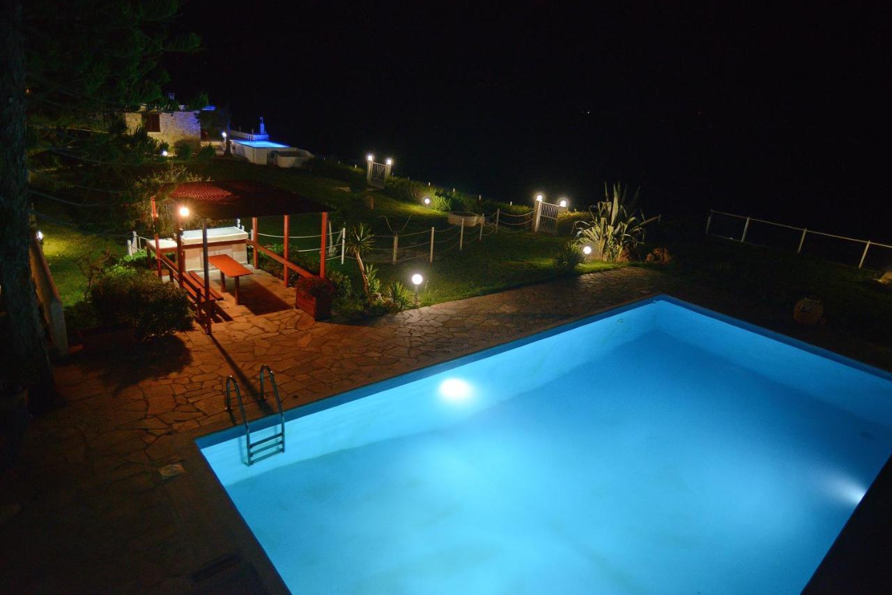 Antorina Beachfront Villas With Private Pools Kamari  Luaran gambar