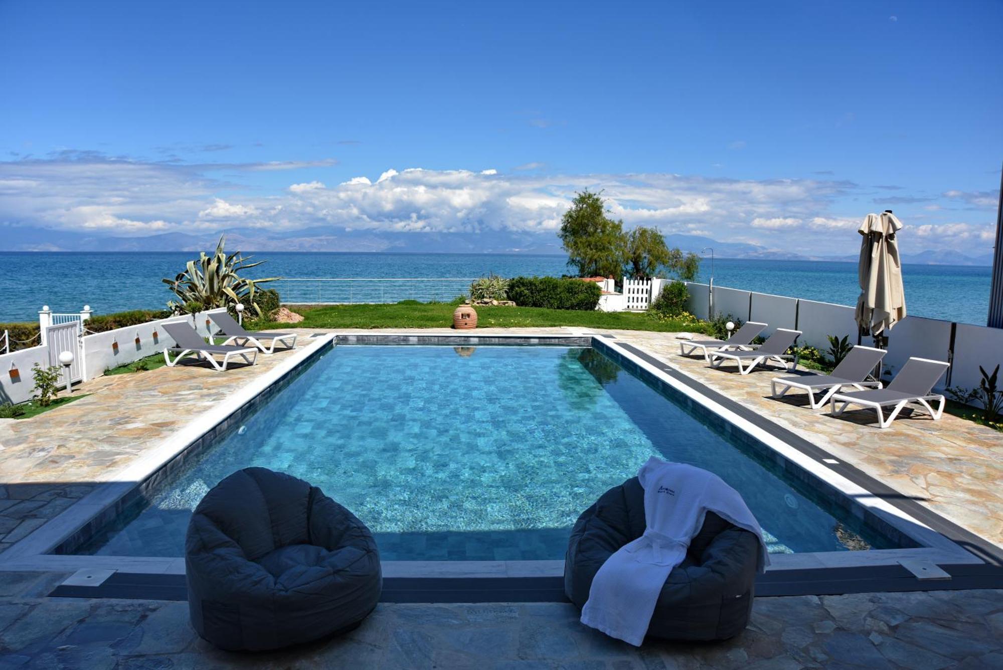 Antorina Beachfront Villas With Private Pools Kamari  Luaran gambar