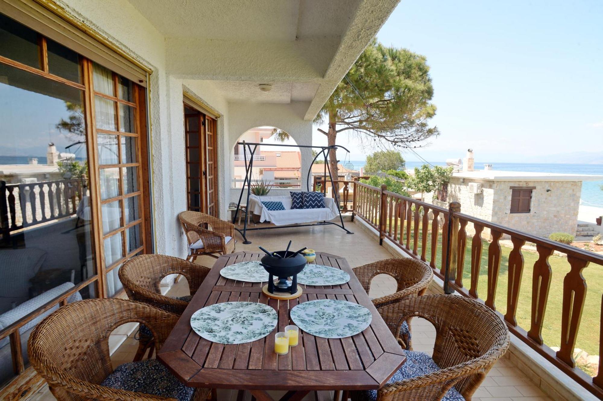 Antorina Beachfront Villas With Private Pools Kamari  Luaran gambar