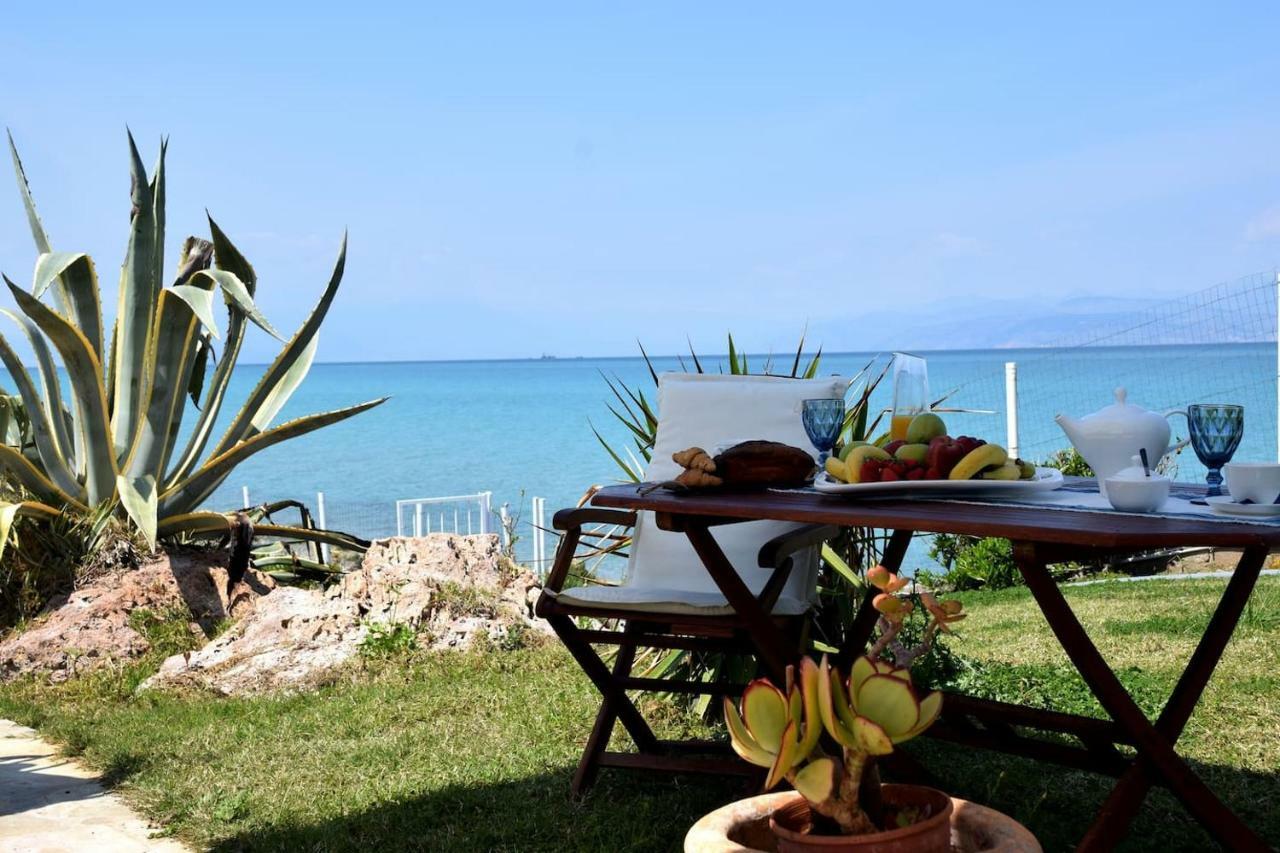 Antorina Beachfront Villas With Private Pools Kamari  Luaran gambar