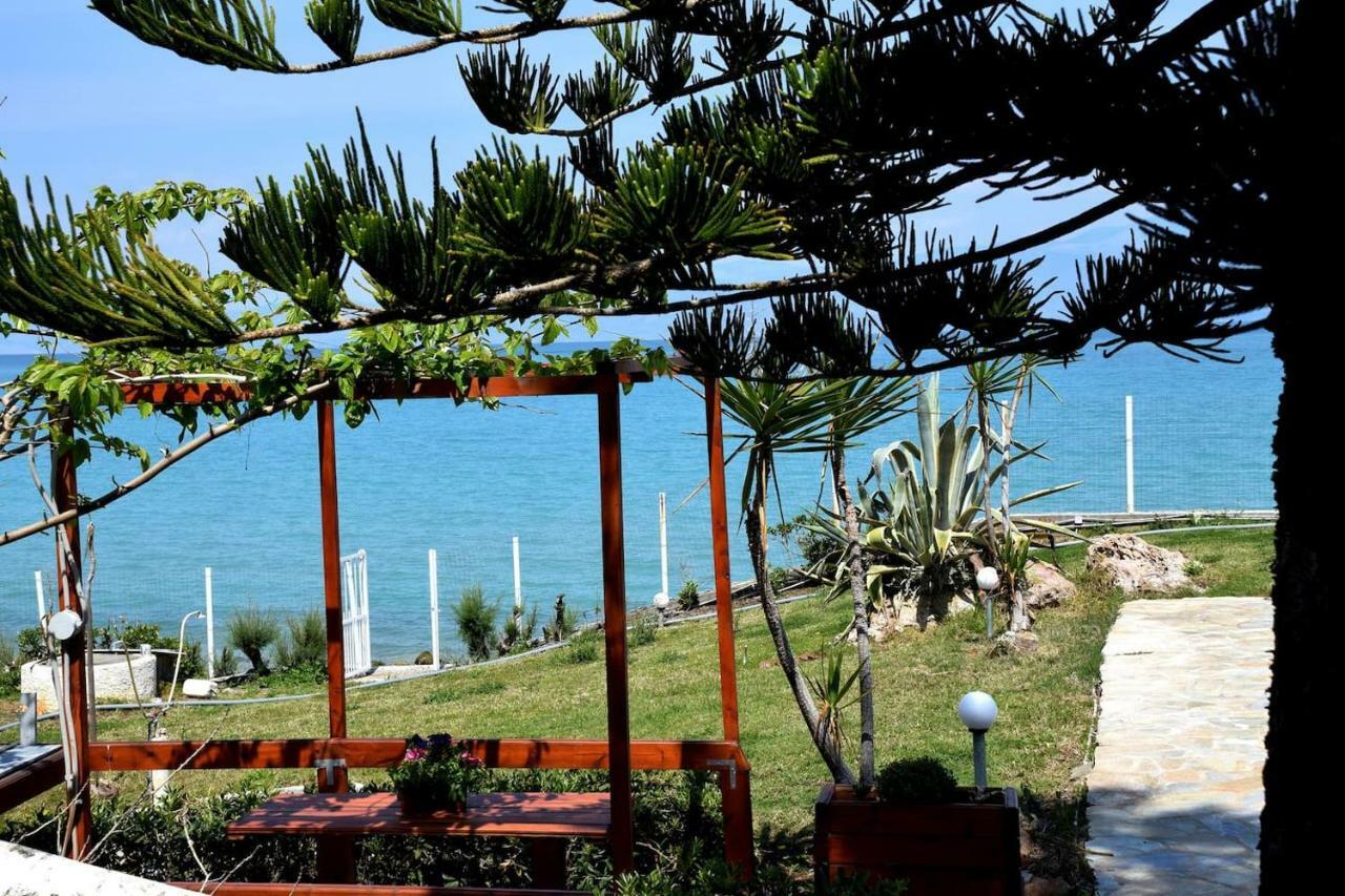 Antorina Beachfront Villas With Private Pools Kamari  Luaran gambar