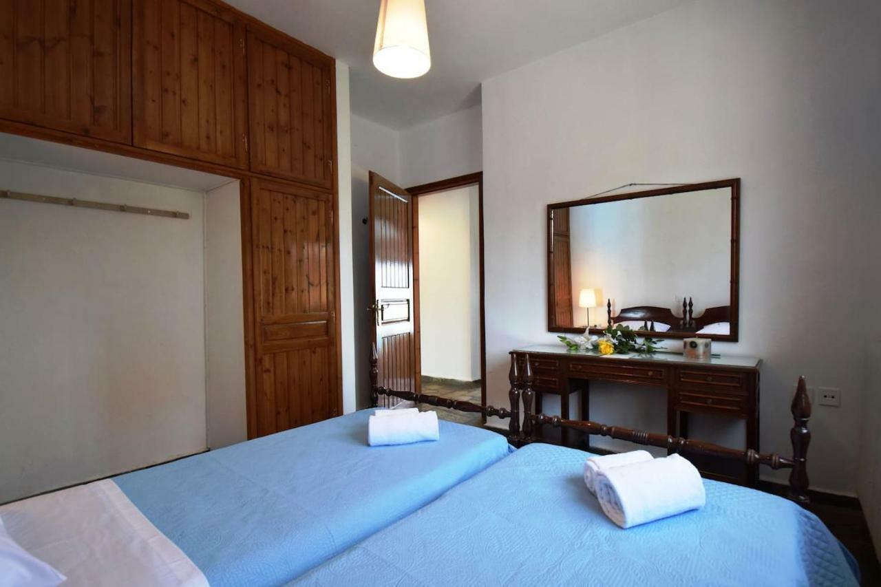 Antorina Beachfront Villas With Private Pools Kamari  Luaran gambar